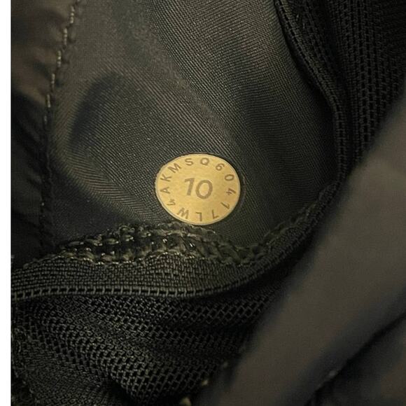 Lululemon Gather & Go Jacket Women's Size 10 Navy Blue Primaloft Hooded Full Zip - Picture 8 of 11